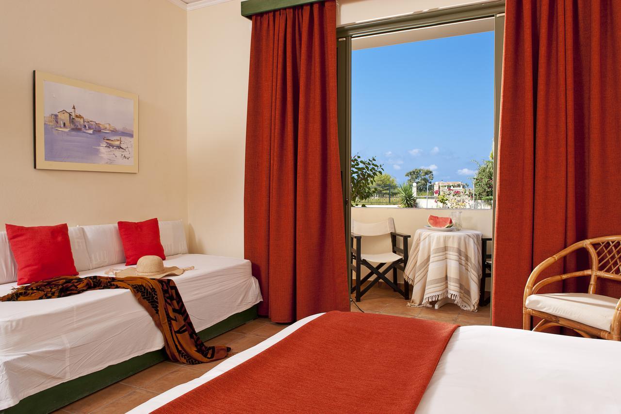 Ionian Sea Hotel & Villas - Aqua Park Kounopetra ภายนอก รูปภาพ