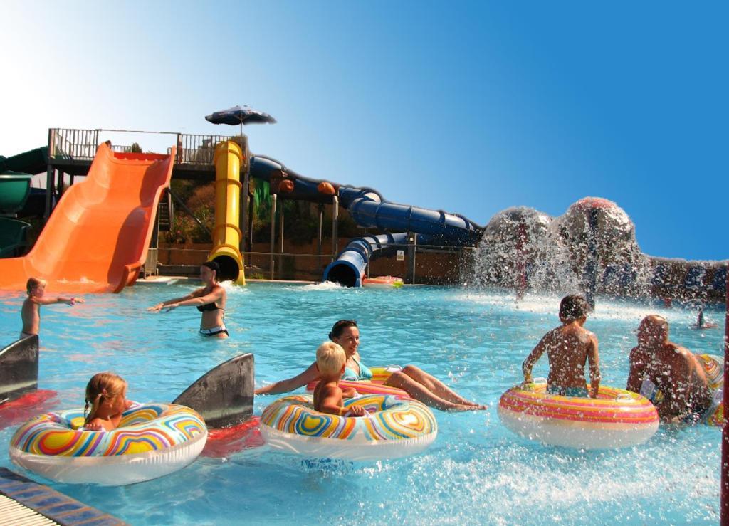 Ionian Sea Hotel & Villas - Aqua Park Kounopetra ภายนอก รูปภาพ