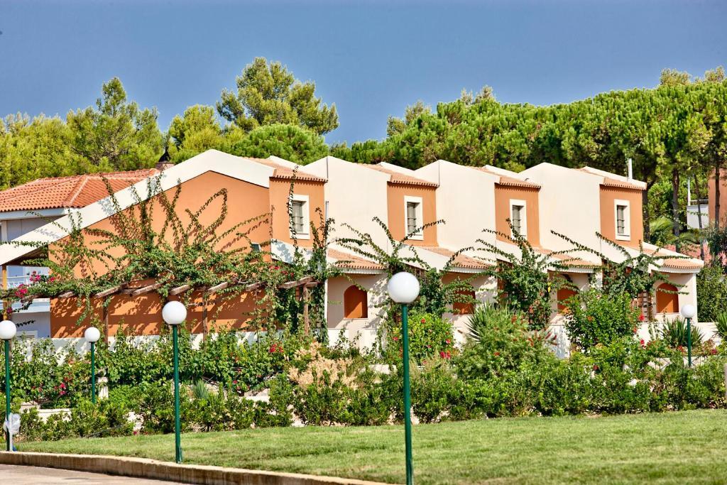 Ionian Sea Hotel & Villas - Aqua Park Kounopetra ภายนอก รูปภาพ